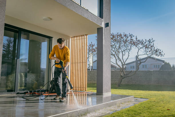 Best Pool Deck Cleaning  in Springdale, AR